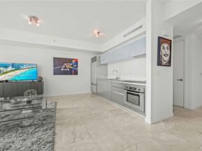 1040 Biscayne Blvd 3308, Miami FL 33132