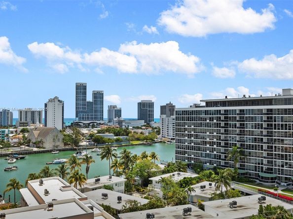 6900 Bay Dr 10I, Miami Beach FL 33141