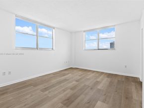 6900 Bay Dr 10I, Miami Beach FL 33141