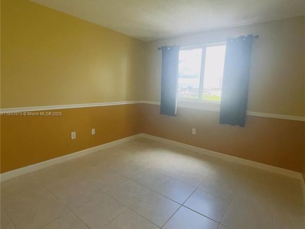 201 Golden Isles Dr 510, Hallandale Beach FL 33009