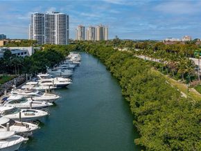 3400 NE 192nd St LPH5, Aventura FL 33180