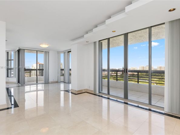 3400 NE 192nd St LPH5, Aventura FL 33180