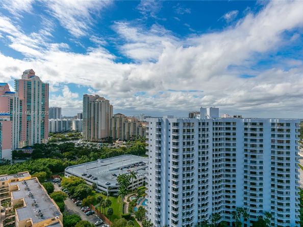 3400 NE 192nd St LPH5, Aventura FL 33180