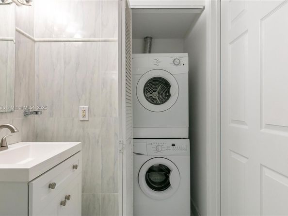 3400 NE 192nd St LPH5, Aventura FL 33180