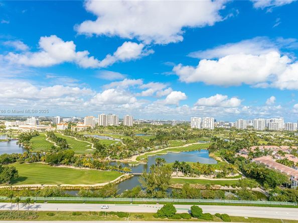 3400 NE 192nd St LPH5, Aventura FL 33180