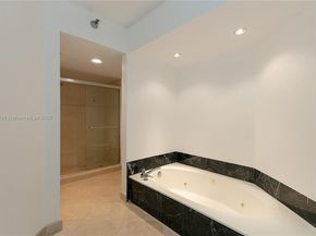3400 NE 192nd St LPH5, Aventura FL 33180