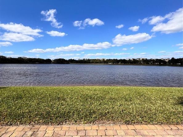 2681 N Flamingo Rd 1503S, Sunrise FL 33323