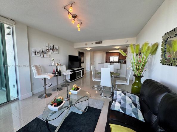 2681 N Flamingo Rd 1503S, Sunrise FL 33323