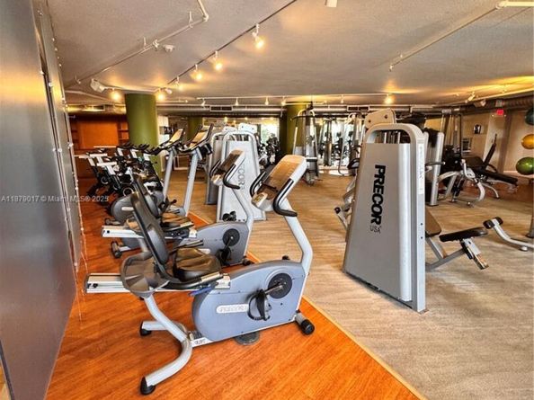2681 N Flamingo Rd 1503S, Sunrise FL 33323
