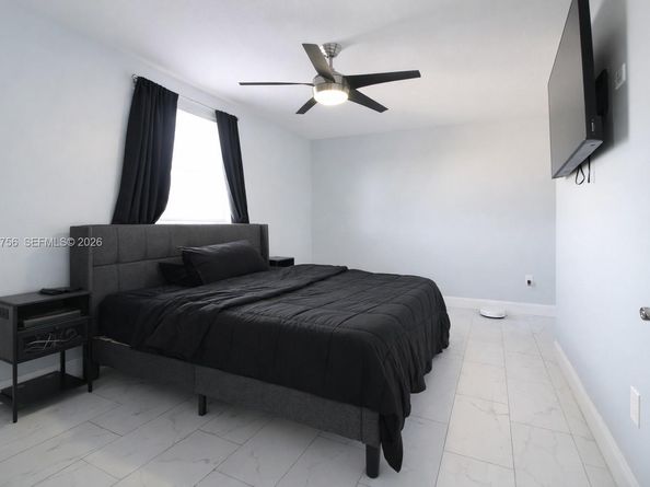 14951 SW 82nd Ln 17402, Miami FL 33193