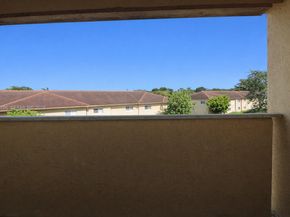 14951 SW 82nd Ln 17402, Miami FL 33193