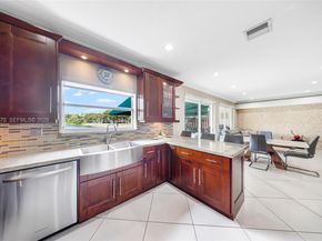 10917 NW 59th St, Doral FL 33178