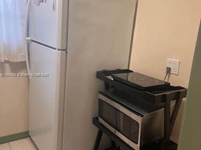 651 SW 11th St 15W, Miami FL 33129