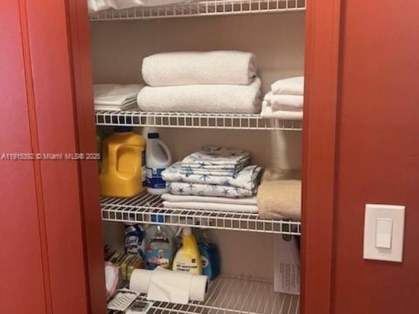 651 SW 11th St 15W, Miami FL 33129