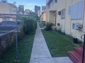 651 SW 11th St 15W, Miami FL 33129