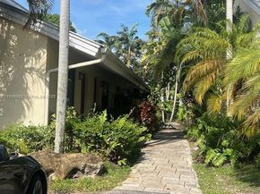 Undisclosed Address #A11936082, Fort Lauderdale FL 33304