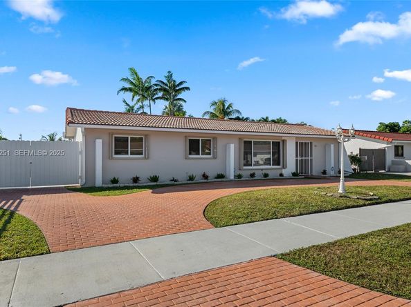 9864 SW 26th Ter, Miami FL 33165