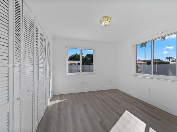 9864 SW 26th Ter, Miami FL 33165