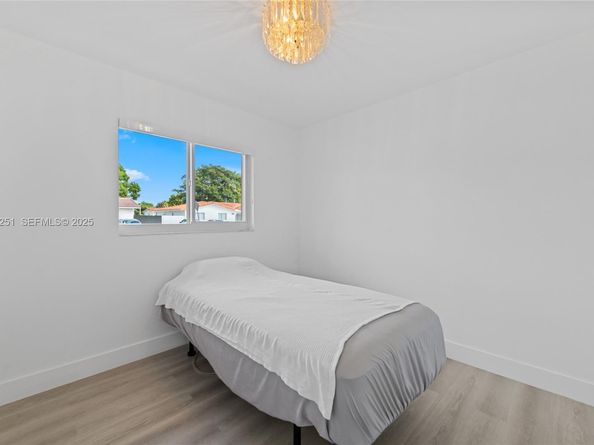 9864 SW 26th Ter, Miami FL 33165