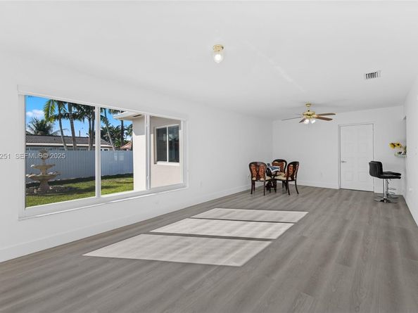 9864 SW 26th Ter, Miami FL 33165