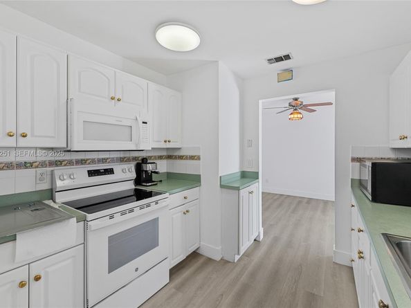 9864 SW 26th Ter, Miami FL 33165