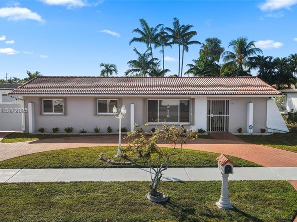 9864 SW 26th Ter, Miami FL 33165