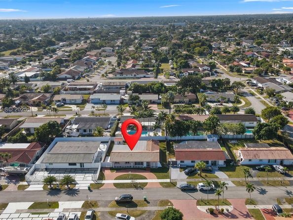 9864 SW 26th Ter, Miami FL 33165