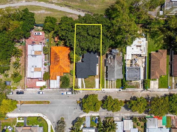 4851 NW 15th Ave, Miami FL 33142