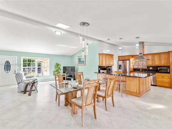 1625 SW 5th Ct, Fort Lauderdale FL 33312