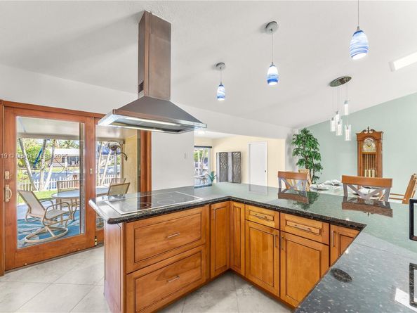 1625 SW 5th Ct, Fort Lauderdale FL 33312