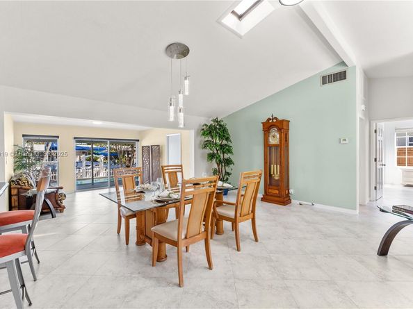 1625 SW 5th Ct, Fort Lauderdale FL 33312