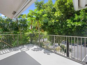 10161 W Sunrise Blvd 304, Plantation FL 33322