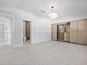 550 S Shore Dr, Miami Beach FL 33141