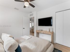 6161 NE 7th Ave, Oakland Park FL 33334