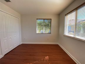 7317 NW 174th Ter 100, Hialeah FL 33015