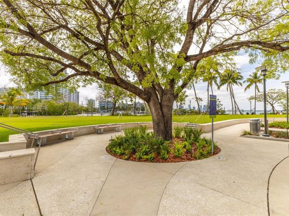 1800 Sunset Harbour Dr 2105, Miami Beach FL 33139