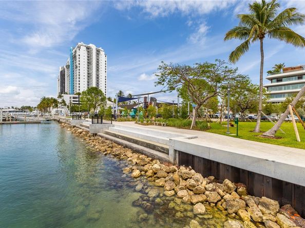 1800 Sunset Harbour Dr 2105, Miami Beach FL 33139