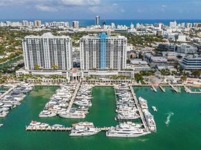 1800 Sunset Harbour Dr 2105, Miami Beach FL 33139