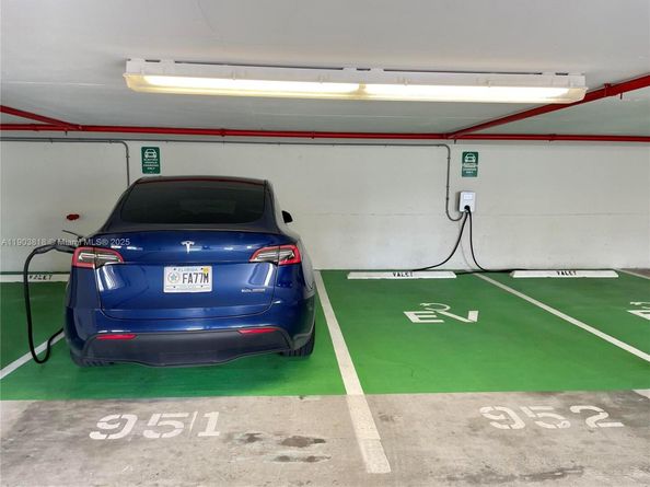 1800 Sunset Harbour Dr 2105, Miami Beach FL 33139