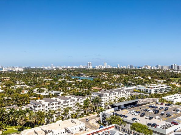 1800 Sunset Harbour Dr 2105, Miami Beach FL 33139