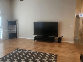2017 NW 182nd Ave, Pembroke Pines FL 33029