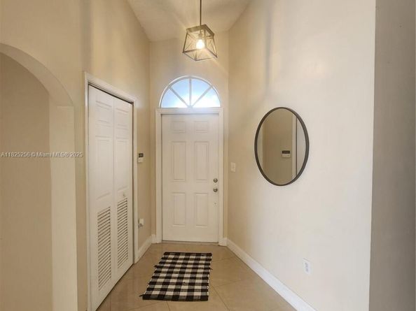 2017 NW 182nd Ave, Pembroke Pines FL 33029