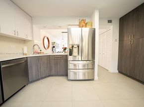 7872 SW 102nd Ln, Miami FL 33156