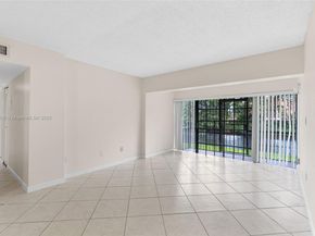8895 Fontainebleau Blvd 107, Miami FL 33172