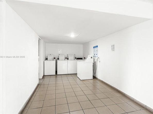 8895 Fontainebleau Blvd 107, Miami FL 33172
