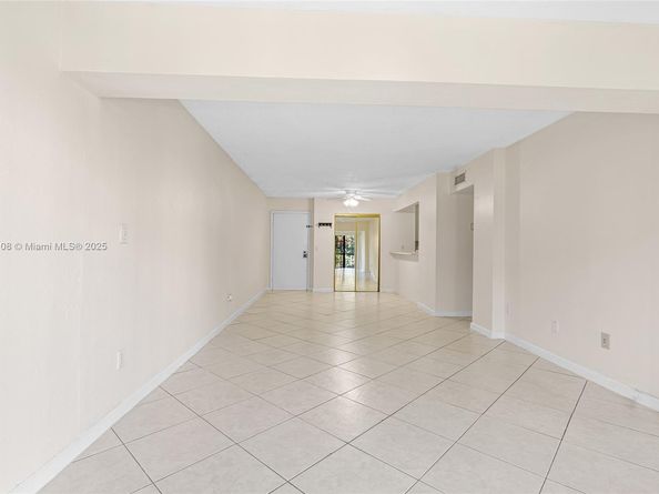 8895 Fontainebleau Blvd 107, Miami FL 33172