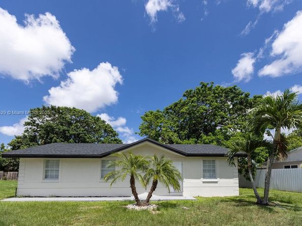 355 SW 17th Ave, Homestead FL 33030