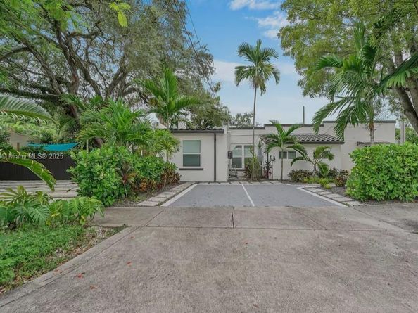 2301 SW 17th Ave, Miami FL 33145