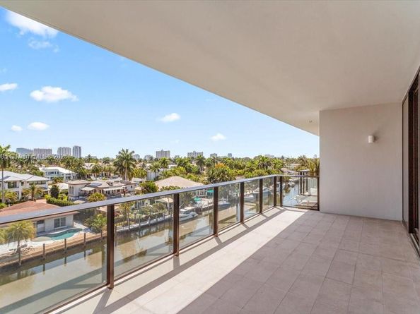 160 Isle Of Venice Dr. PH2, Fort Lauderdale FL 33301