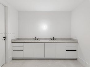 160 Isle Of Venice Dr. PH2, Fort Lauderdale FL 33301